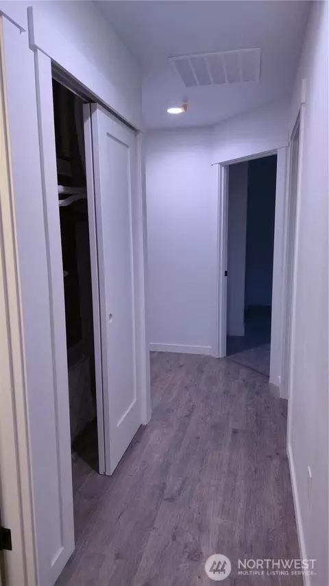 Entry Way - 400 E Mclane Cove Dr, Grapeview, WA 98546 photo 1 of 1