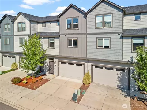 164 Loganberry Ct, Woodland, WA 98674