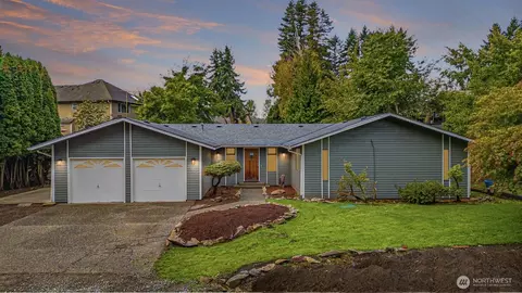 25813 126th Ave SE, Kent, WA 98030