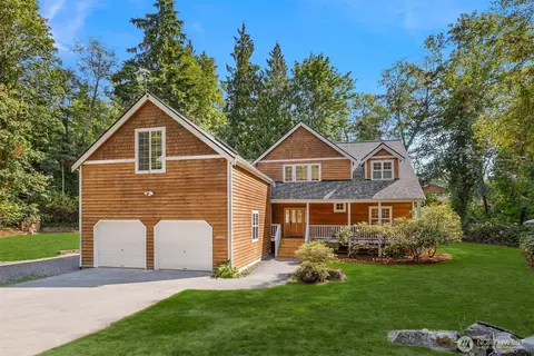 20920 Kingston St NE, Indianola, WA 98342