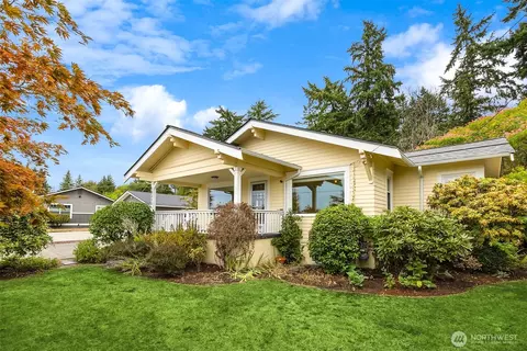 18330 9th Ave NE, Poulsbo, WA 98370