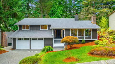 19727 41st Ave NE, Lake Forest Park, WA 98155
