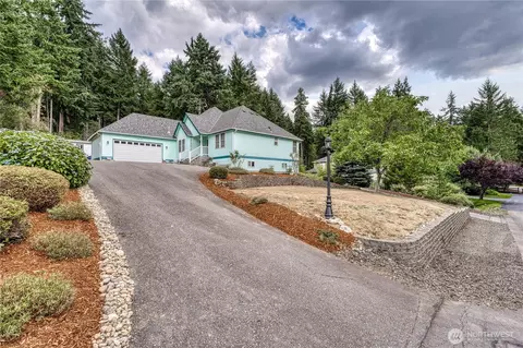 7876 Crystal Manor Ln NW, Silverdale, WA 98383