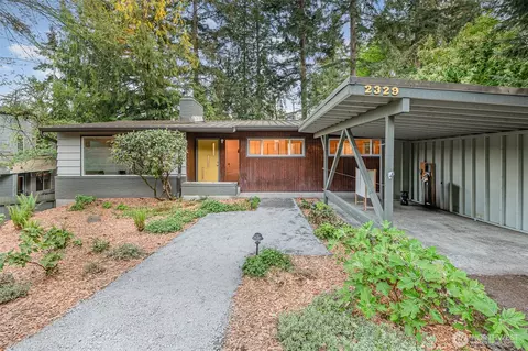 2329 NE 103rd St, Seattle, WA 98125