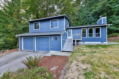 585 Mount Cedar Dr SW, Issaquah, WA 98027