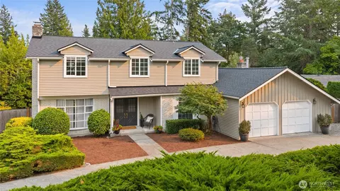 930 179th Pl NE, Bellevue, WA 98008