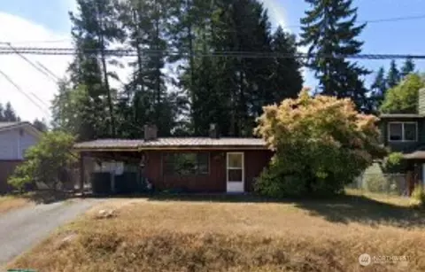 531 NE 180th St, Shoreline, WA 98155
