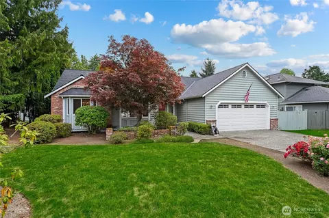Exterior - 24225 15 Pl SE, Bothell, WA 98021 photo 3 of 8