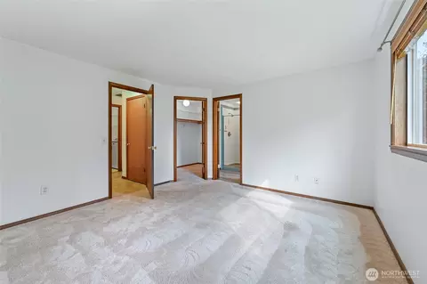 Bedroom - 24225 15 Pl SE, Bothell, WA 98021 photo 1 of 7