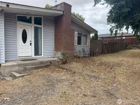 1209 Davis St, Milton Freewater, OR 97862