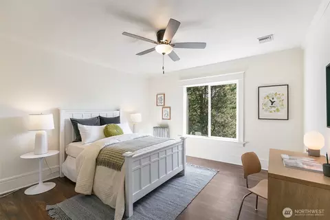 Bedroom - 803 15th Ave E, Seattle, WA 98112 photo 2 of 5