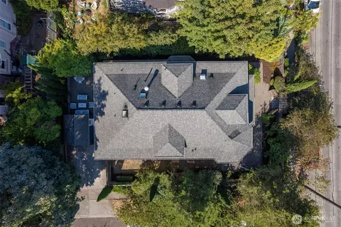 View/Area - 803 15th Ave E, Seattle, WA 98112 photo 1 of 4