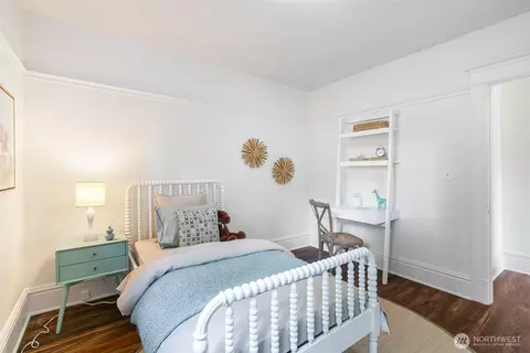 Bedroom - 803 15th Ave E, Seattle, WA 98112 photo 4 of 5