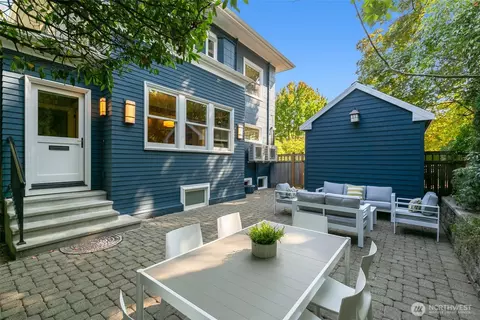 Exterior - 803 15th Ave E, Seattle, WA 98112 photo 5 of 6