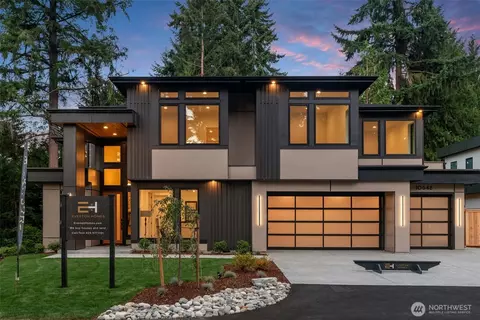 10648 Woodhaven Ln, Bellevue, WA 98004