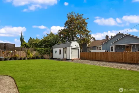 1002 Thompson St, Sumner, WA 98390 photo 30