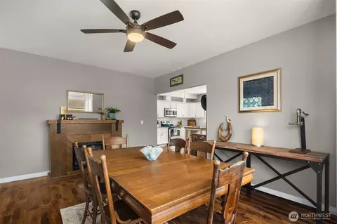 1002 Thompson St, Sumner, WA 98390 photo 21