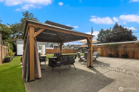 1002 Thompson St, Sumner, WA 98390 photo 24