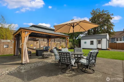 1002 Thompson St, Sumner, WA 98390 photo 23