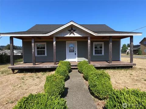 204 Chehalis Ave, Pe Ell, WA 98572