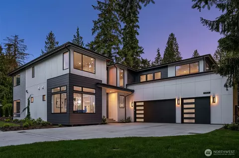 12831 NE 80th St, Kirkland, WA 98033