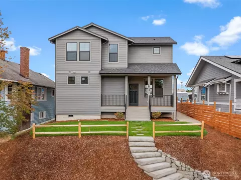 1914 4th St, Bremerton, WA 98337