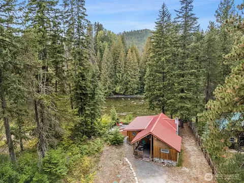 12469 W Shugart Flats Rd, Leavenworth, WA 98826