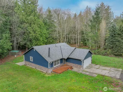 29191 Scenic Dr NE, Poulsbo, WA 98370