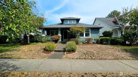 2176 Mcdonald Ave, Dupont, WA 98327