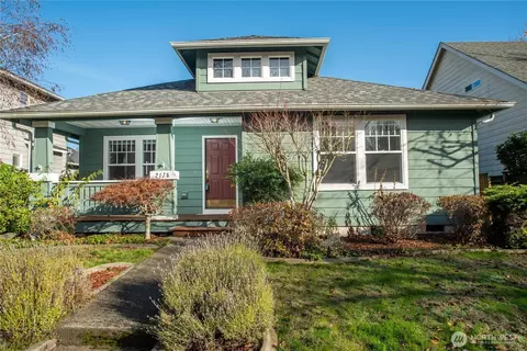 2176 Mcdonald Ave, Dupont, WA 98327