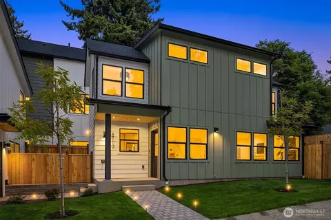 8710 30th Ave NE, Seattle, WA 98115