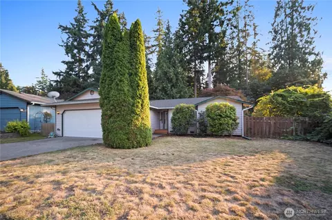 3088 Galena Dr, Camano Island, WA 98282