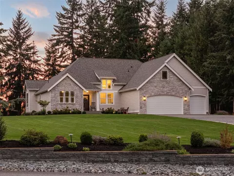 34028 Tanwax Dr E, Eatonville, WA 98328