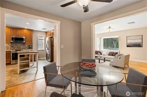 Dining - 2818 Maple St, Longview, WA 98632 photo 1 of 1