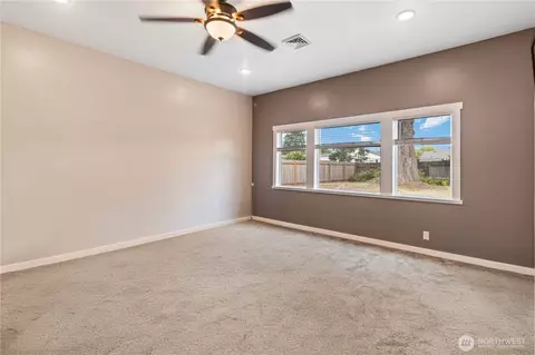 Other - 2818 Maple St, Longview, WA 98632 photo 3 of 4