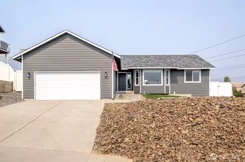 1348 Wheatridge Dr, East Wenatchee, WA 98802