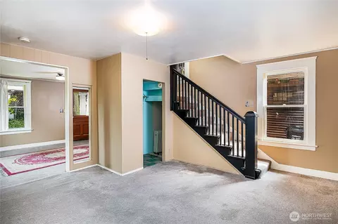 Living - 1409 N 39th St, Seattle, WA 98103 photo 3 of 3