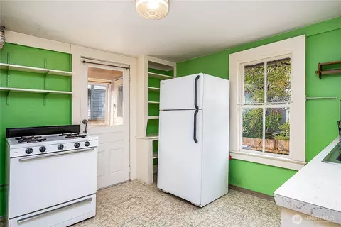 Kitchen - 1409 N 39th St, Seattle, WA 98103 photo 3 of 3