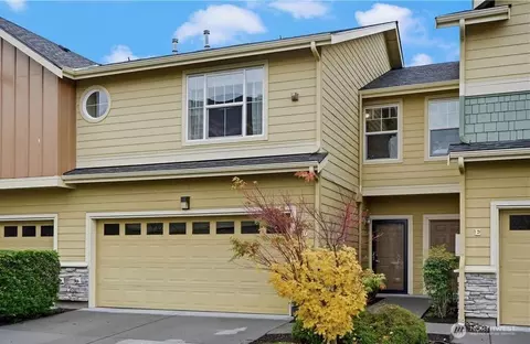 18502 W 36th Ave #D, Lynnwood, WA 98037