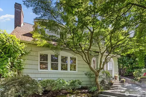 2051 Interlaken Pl E, Seattle, WA 98112