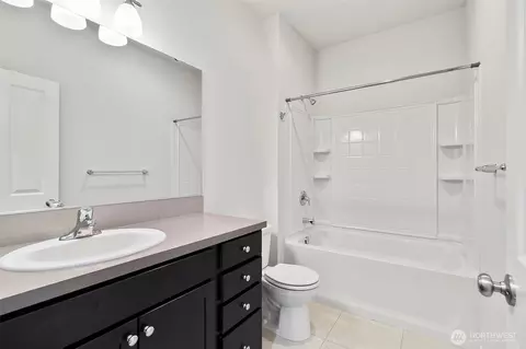 Bath - 103 Hickory Ave SW #35, Orting, WA 98360 photo 3 of 3