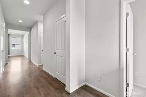 Entry Way - 103 Hickory Ave SW #35, Orting, WA 98360 photo 1 of 1