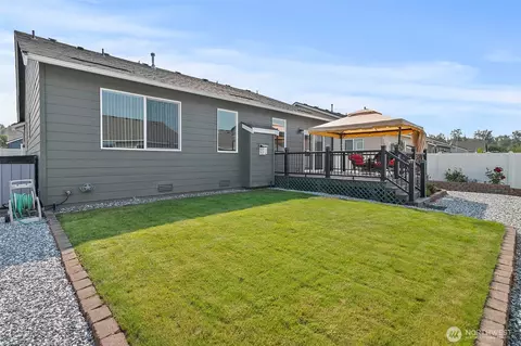 Exterior - 103 Hickory Ave SW #35, Orting, WA 98360 photo 6 of 11