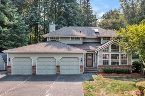 22421 SE 329th St, Black Diamond, WA 98010