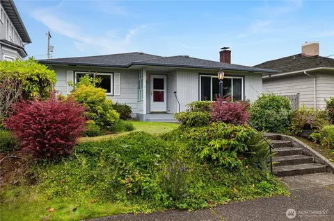 116 W 3rd St, Aberdeen, WA 98520