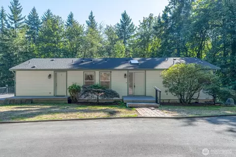 205 Divide Rd, Kelso, WA 98626