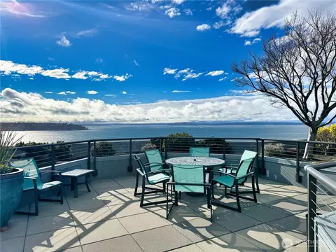 2621 2nd Ave #1005, Seattle, WA 98121