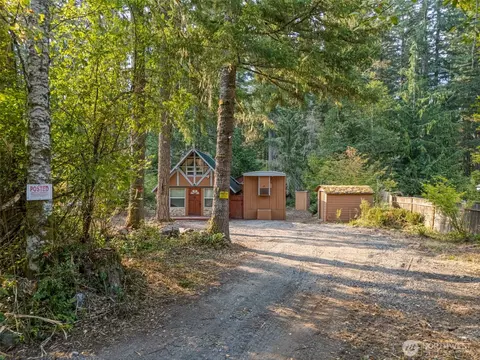 270 Skate Creek Rd N, Ashford, WA 98304