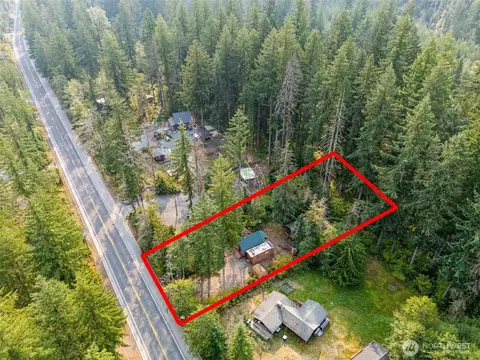 270 Skate Creek Rd N, Ashford, WA 98304