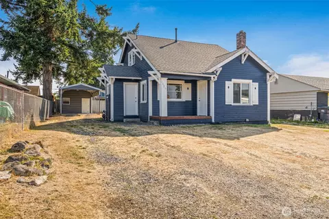 1406 116th St S, Tacoma, WA 98444